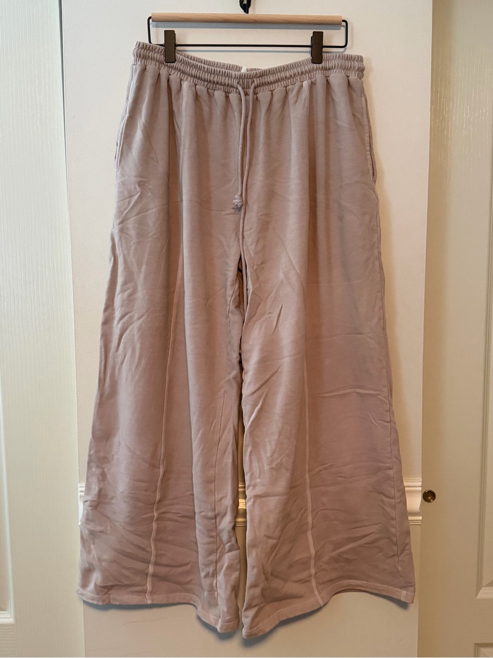 Bohme Wide-Leg Drawstring Sweatpants in Taupe
